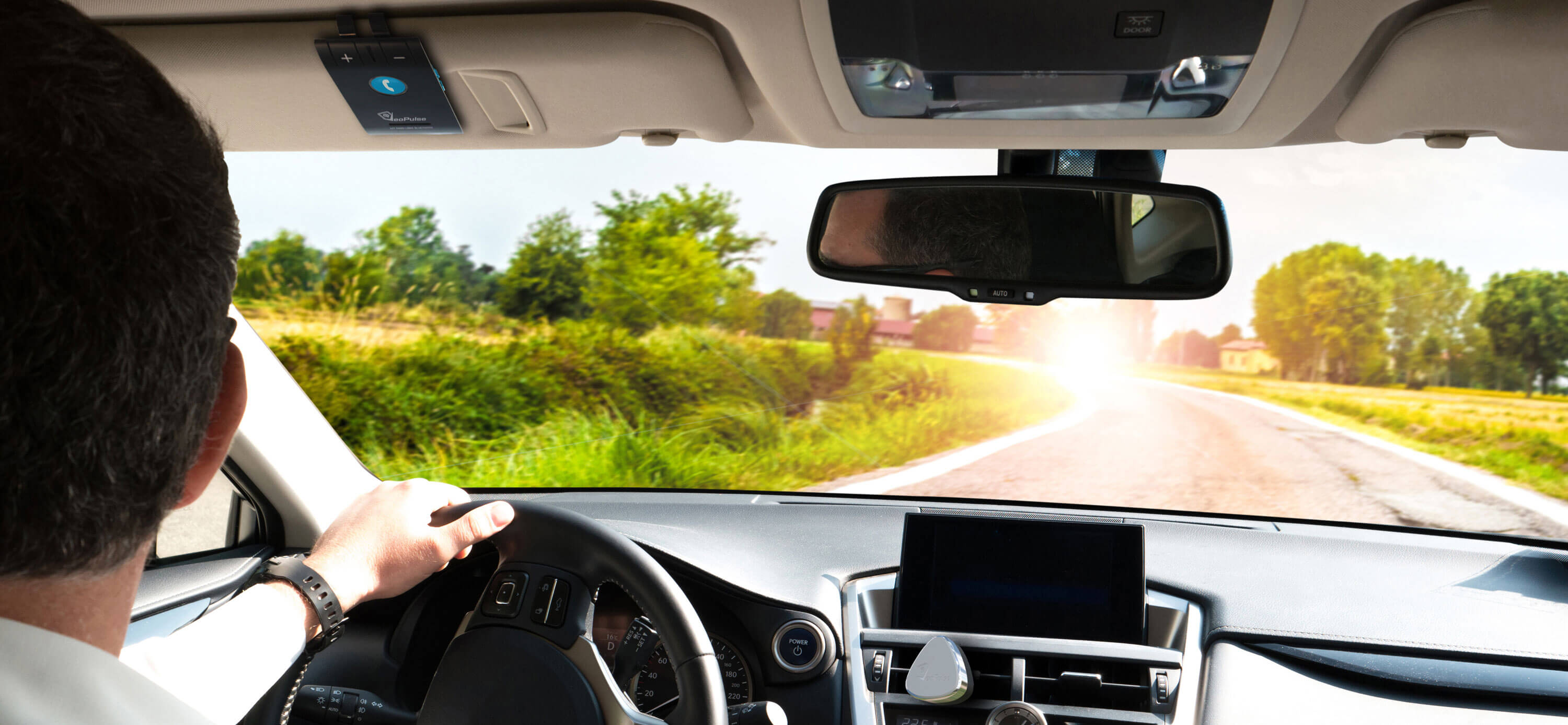 kit-et-support-en-voiture-2